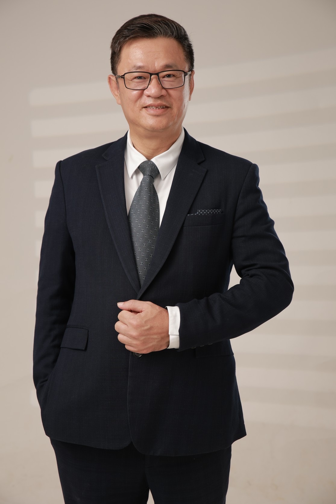 張俊男